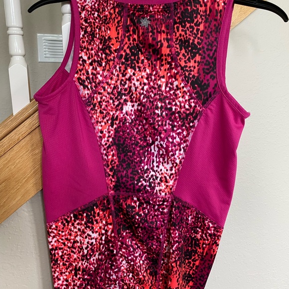 3 Tek Gear Workout Tanks - Picture 9 of 9